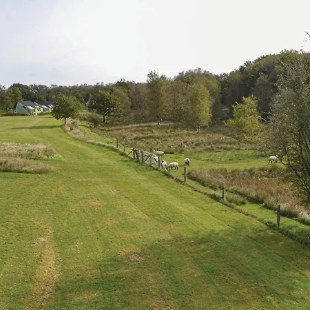 Hébergement de vacances Awesome In With Kitchen